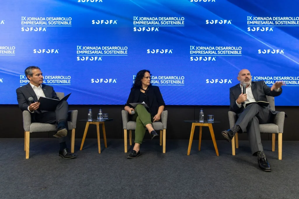 Encuentro en SOFOFA: ¿Hacia dónde debe mirar el sector privado para construir confianza?